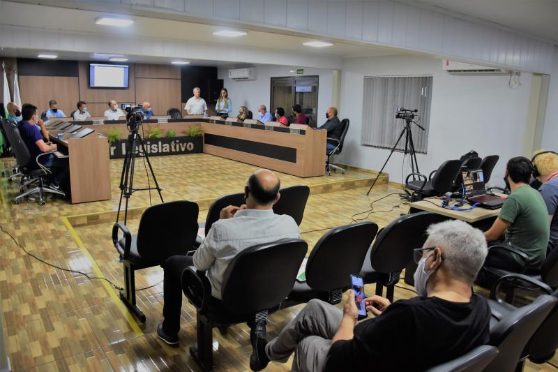 Técnicos do Poder Executivo explicam projeto que institui Regime de Previdência Complementar do município